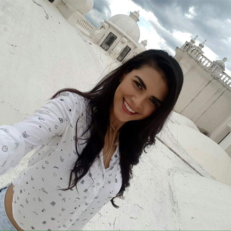 javierbauluz's tweet photo. #SOSNicaragua La Dra Raynéia Lima, 23 años, nacionalidad brasileña, fue asesinada anoche por paramilitares orteguistas que tienen tomada la UNAN desde la semana pasada, según denuncian amigos y compañeros https://t.co/9S795gEZig