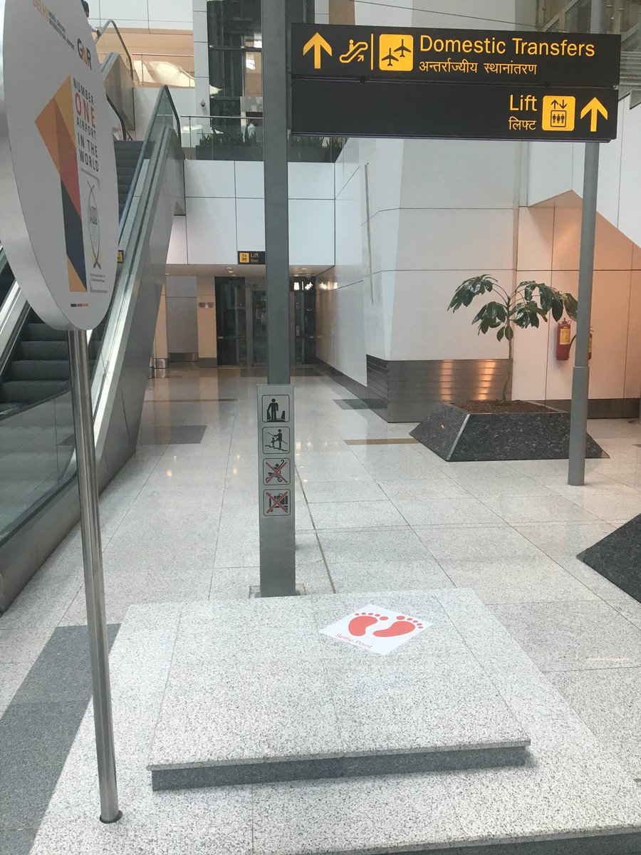sundeeprm's tweet image. What do you do when your customers are 🤳 😜. @DelhiAirport T3 plays along and tells you where to stand for the best shot. Your perfect shot made easy #Delight #creativeService #AdapttoDelight