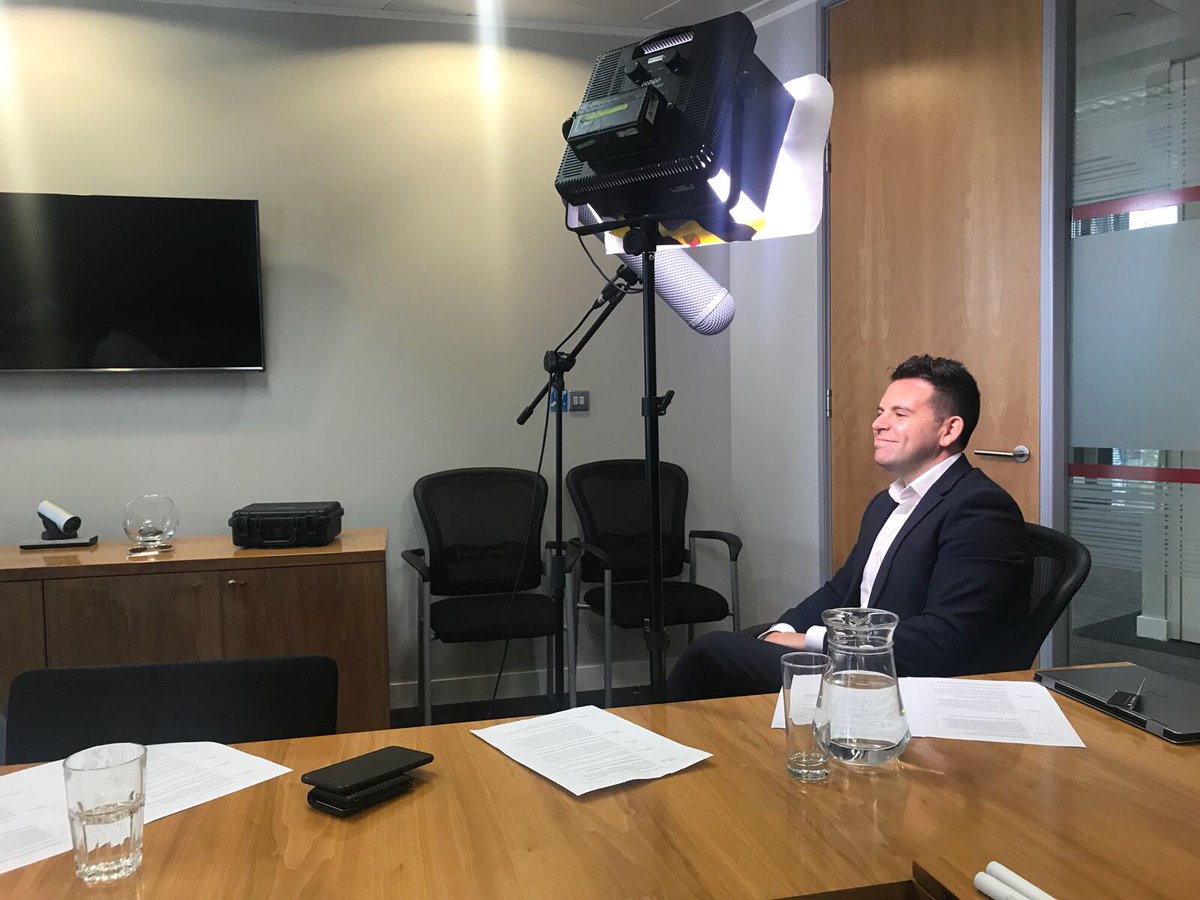 hayleyrdoyle's tweet image. Behind the scenes of an exciting customer project today. Special thanks to @CDW_UK @LeonBatchelor &amp;amp; @joelberwitz for all of your help! 🎥 #CDW_UK #CustomerProject #TeamWork #Collaboration #Coworkers #VideoShoot #BehindTheScenes