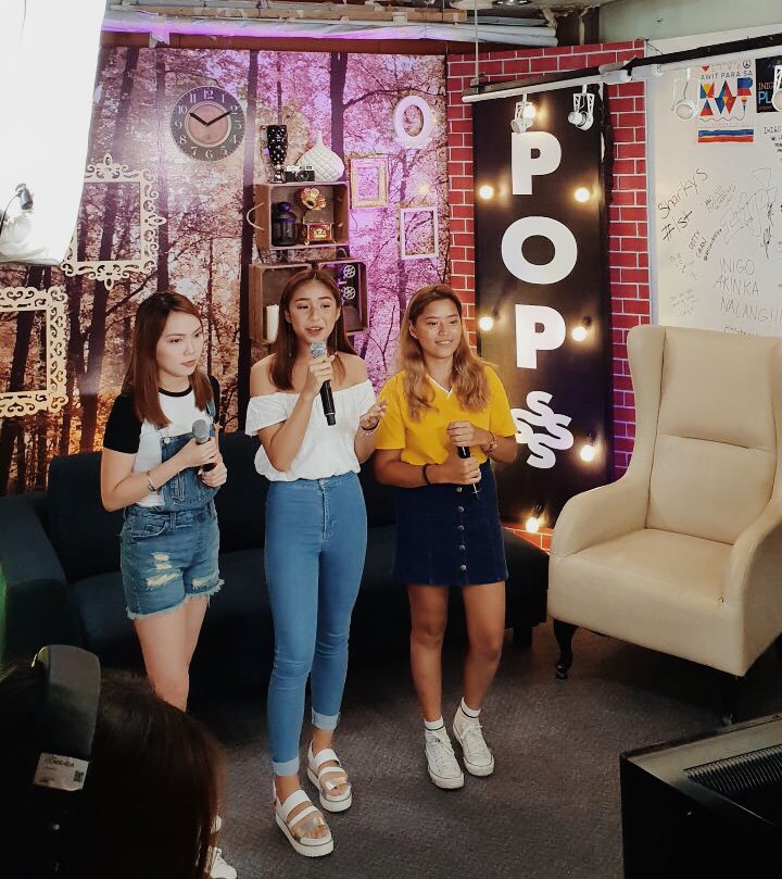 threeofusmusic's tweet photo. Yay for our first time hosting at today’s episode of #POPSSSSTrending with @MissMarisRacal &amp; @OneInigoPascual!!!#thethreeofusmusic 🌸💖#OneMusicPopSSSS https://t.co/7caQA4Tn7t