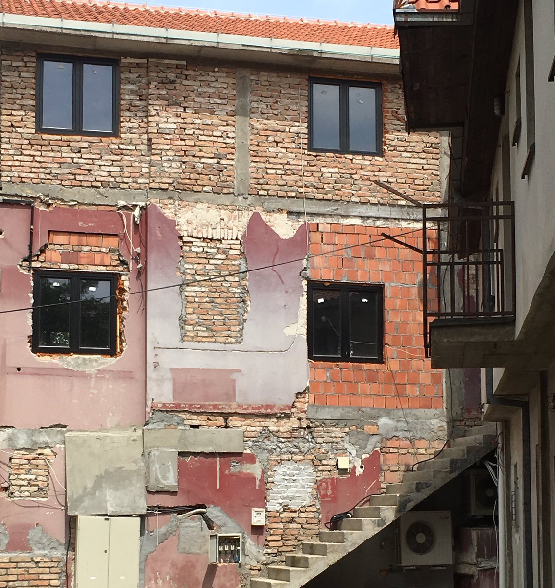 nina_todorovic's tweet image. #NinaTodorovic #Art #ArchitectureOfMemory #GhostArchitecture #GhostHouse #City #Cityscape #Belgrade  #Photography #Architecture #Memory #ContemporaryArt #NinaTodorovicArtist #ContemporaryArt #ContemporaryArtist #ArtNow
architectureofmemory.com
ninatodorovic.com