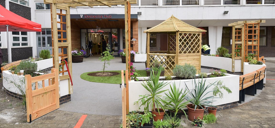 Sid's Cafe is a monthly meet at the Dementia Hub for people living with dementia &amp; their care partners

Call the Dementia Hub on 0161 295 2363 if you're interested in coming along

From 1pm to 3pm on:

6th Aug
3rd Sept
1st Oct
5th Nov
3rd Dec

#Salford #Dementia #Carers