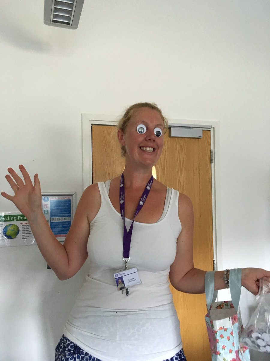 DombeyMiss's tweet photo. I think the heat has got to @MissTasker_TSLA #summerschool2018 #heatwave https://t.co/DkPKxCWKXo