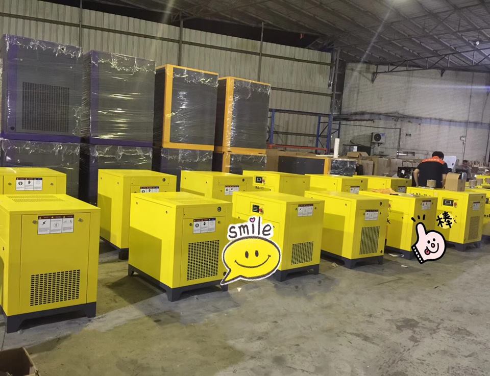 ahcompressor's tweet image. Hello,everyone.We can customize and do OEM quality compressor system on your own brand with better price.
if you have  interest, contact me.
Email:exp33@ahaircompressor.com
Whatsapp/wechat:+86 13719063869
Contact person:Cherry Chen