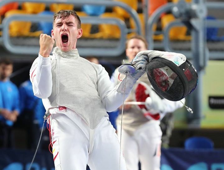 Carlos LLAVADOR en SEMIFINAL del Campeonato del Mundo de Esgrima #Wuxi2018

Se enfrentará a Richard KRUSE 🇬🇧 A LAS 13.40. En directo desde Eurosport

Histórico resultado para la esgrima española!

¡VAMOS LLAVA!