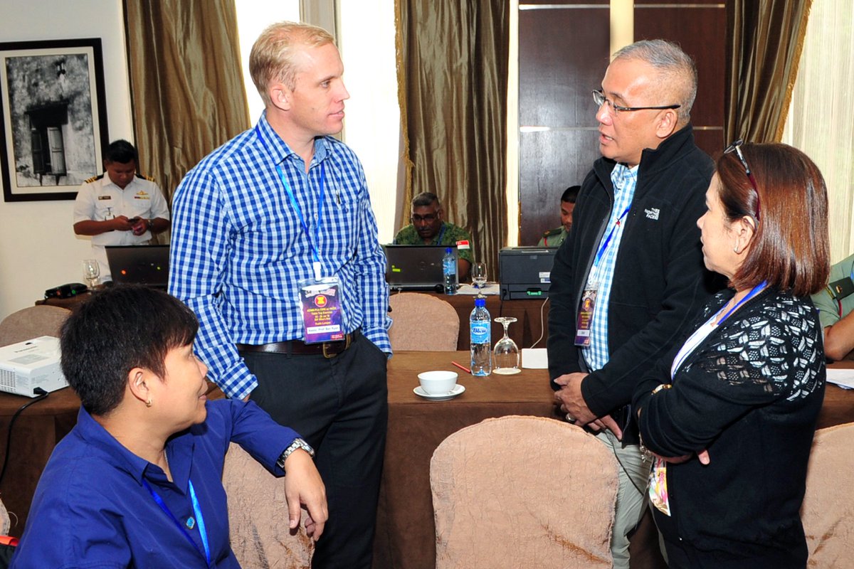 myjointforce's tweet image. Perbincangan bagi pelaksanaan TTX ADMM-Plus EWG on HADR mengikut kesesuaian &amp;amp; keperluan berdasarkan penglibatan negara serta NGO yg dpt menyumbang sekiranya berlaku bencana melibatkan negara anggota.
#DefenceDiplomacy 
#Interoperability 
#teamingforsuccess
#ADMMPlusEWGonHADR