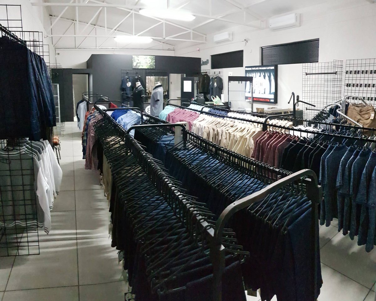 BDCstores_'s tweet photo. Hey Karasburg 👋 and Southern Namibia 🇳🇦. BDC - Your Local Clothing Retail store has arrived. We bring quality and value for money to your doorstep💰. Grand opening. See you there ✌😊. See you there! 👍🎉. #karasburg #Namibia #Onlinestore #Clothing #BDCstores https://t.co/kA3kUkmDbh