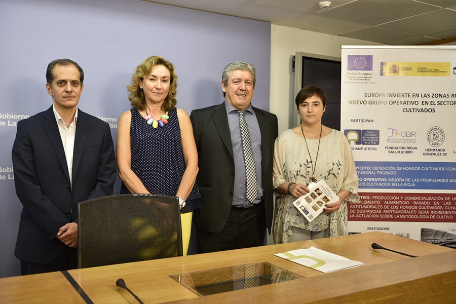 riojasalud's tweet photo. El #CIBIR y el #CTICH impulsan un nuevo proyecto de investigación para la obtención de hongos cultivados en La Rioja con efecto antitumoral https://t.co/PVQn0uPqt1 https://t.co/BKcnLGrdZV