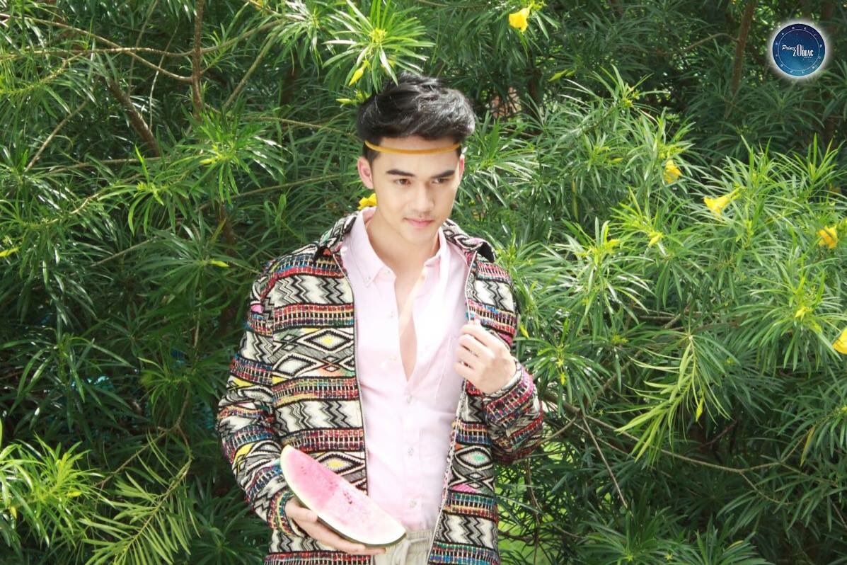 PrinceOfZodiac1's tweet photo. เดินสายทำกิจกรรมกันอย่างต่อเนื่องสำหรับหนุ่มหล่อ สาวสวย แห่ง Prince of Zodiac ที่ล่าสุดยกทีมไปถ่ายภาพทำกิจกรรมถึงรีสอร์ทบ้านนมแมว จังหวัดกาญจนบุรี 💕
#PrinceOfZodiac 
#PrinceOfZodiacTheReality
#zodiac
#เจ้าชาย12ราศี
#โรงเรียนปั้นศิลปินzodiac
#jamsai https://t.co/xGwCduNmYm