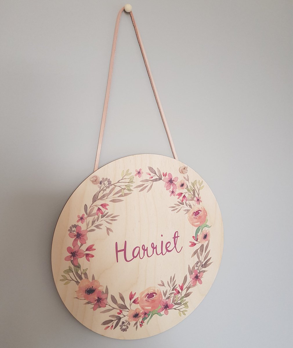 Thegiftmakers tweet media