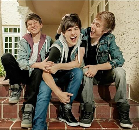 StewieeSolana's tweet photo. Fetus BYE #4EverExiter #McDonoughBrothers https://t.co/XSSvoZfln8