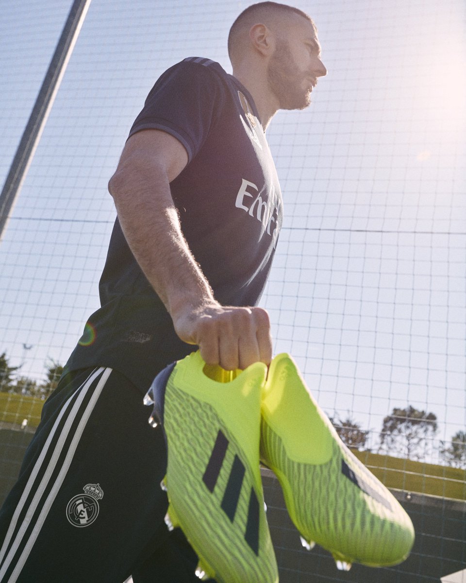 realmadriden's tweet photo. ⚡ Striking. @Benzema
#X18 | #HereToCreate | @adidasfootball https://t.co/vtb04ODibI