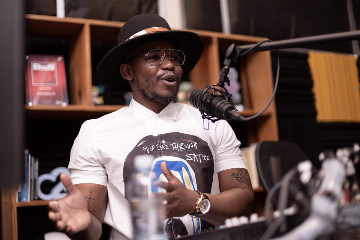 ThreadedXchange's tweet photo. Back in the studio today for another incredible show! @SiyaBeyile. He will be joined by a very talented International artist for a conversation you don't want to miss. Tune in at 2pm on @CliffCentralCom #Threadedxchange https://t.co/lWxMNxqqrK
