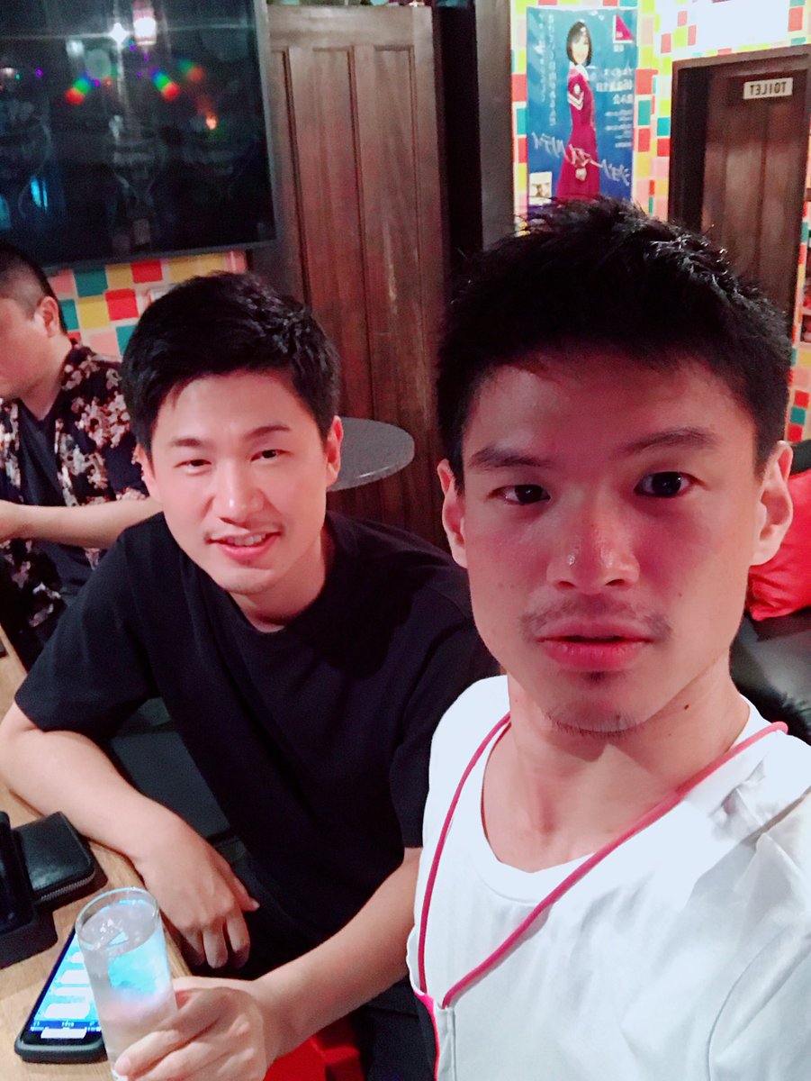 夏の思い出その14

オレらズッ友だよぉ