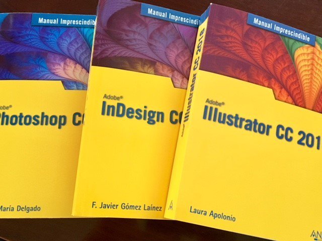 Anaya_Multimed's tweet photo. Si quieres ser un verdadero creativo, estos deben ser tus libros de cabecera... La trilogía #Adobe de #AnayaMultimedia, con la veteranía y el rigor profesional de @laurApolonio, @JM_Delgado  y @nousmedis . 📷 de @EugenioTuya. #MultimediaTips Más en https://t.co/iIiSPdfnPh https://t.co/3AEgz8hA8h