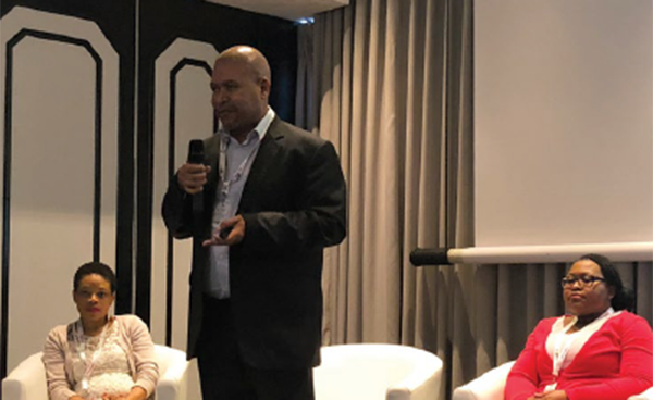 TheCallsheetSA's tweet photo. #DFMRecap: Acting CEO at the @nfvfsa, Shadrack Bokaba, assured #film industry stakeholders at @durbanfilmmart that the clean-up at the NFVF is in full swing. #DFM2018 #SAFilm #NFVF
Read the full story:
https://t.co/yFcQ74uiuM https://t.co/JgmyeO0lVO