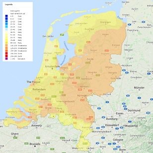 Vandaag di 24 juli t/m vr 27 juli kans op smog door ozon. Vandaag is de luchtkwaliteit lokaal "slecht" in midden en oosten van het land. Ben je gevoelig voor smog? Vermijd dan zware lichamelijke inspanning in de namiddag en vroege avond bit.ly/2OeubBN