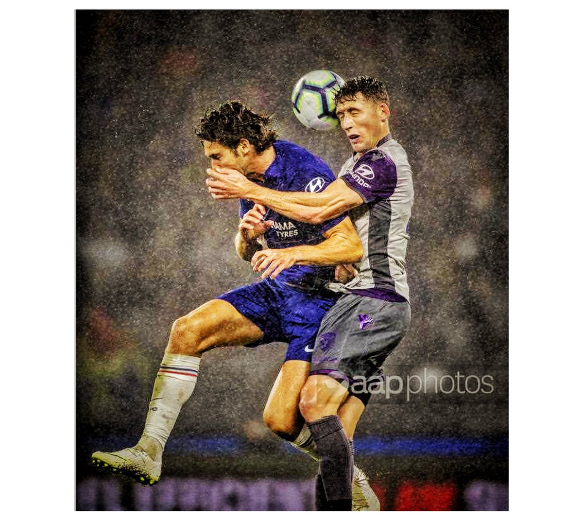 TonyMcDonough8's tweet photo. Love the added depth water brings to a shot. This from the Chelsea v Glory match last night. #proshooter #football #ChelseaInPerth https://t.co/sVHgDSxmTx