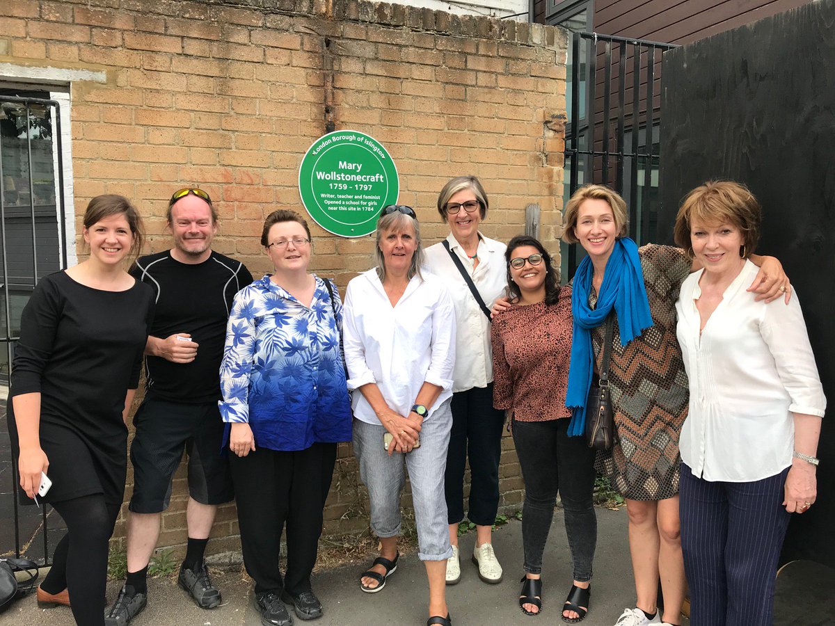 maryonthegreen's tweet photo. The Mary on the Green gang enjoyed visiting @FoundryBottle's fabulous #FollyForMary in its new home at Newington Green Primary School last week! #VindicationForMary

(Sharing again, without the typo this time!) https://t.co/lo492drIb9