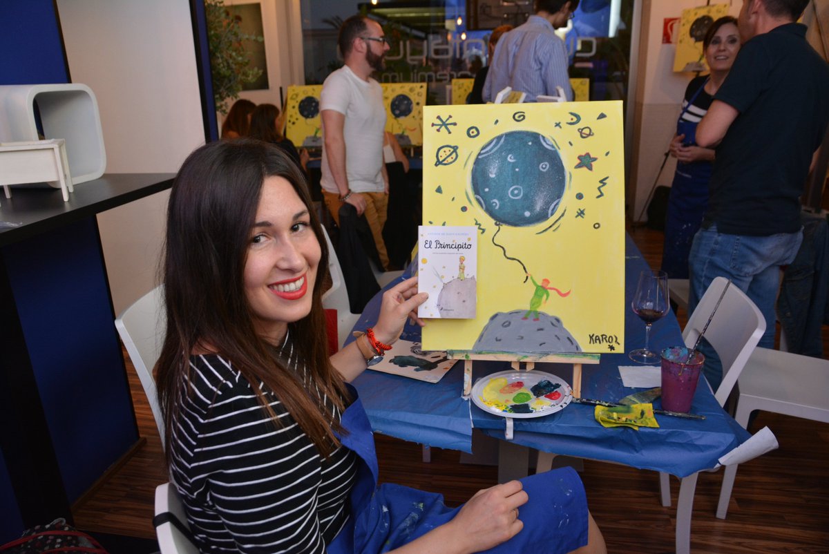 #IkerCasillas ha sembrado la duda. No sabemos si el hombre pisó o no la luna, pero el que lo hizo seguro fue #ElPrincipito. ¡Tenemos pruebas gráficas! Consulta cuándo lo pintamos en tu ciudad en nuestra web: goo.gl/x7dH3B