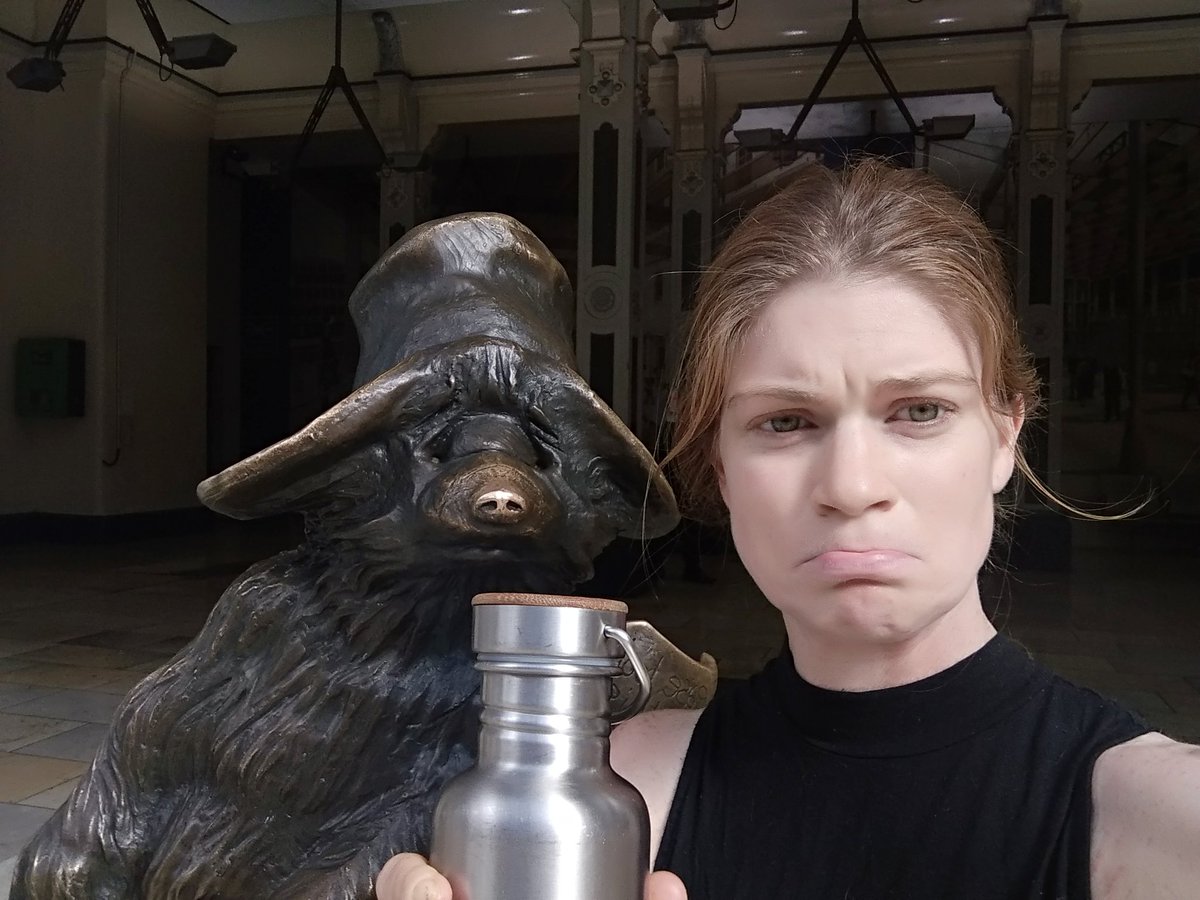 Look at his little face - he is very hot and I can't find anywhere to #refill to give him a drink. Seriously though, come on, no public fountain in #Paddington ? #WheresMyWaterFountain <a href="/RefillLondon/">Refill London</a> <a href="/LDN_gov/">London Gov</a>