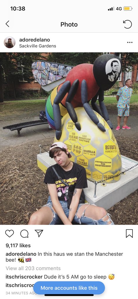 LGBTQ_QueenBee's tweet photo. Yesterday I had my first #celebrity #selfie with @RuPaulsDragRace #SuperStar @AdoreDelano in my new home in Sackville Gardens! Who’s next?? Keep these selfies coming @beeinthecitymcr @CJTaylordArt @BenSedman #BeeInTheCity #QueenBeeMCR https://t.co/NE7GzhX82t