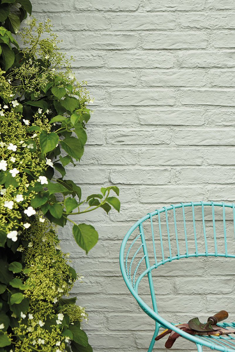 PeriodHomeStyle's tweet photo. Our #paint #colour options for exterior walls means you can find the right #shade to complement or contrast any #natural materials in your home's external structure, or in your #garden. Browse here: https://t.co/1wcHhAe5c4 #painting #decoration #decor #homedesign #homedecorideas https://t.co/geElROZSXt