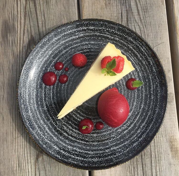 We can’t get enough of our new summer puddings #cheesecake #bristolfood #CrumbsAwards