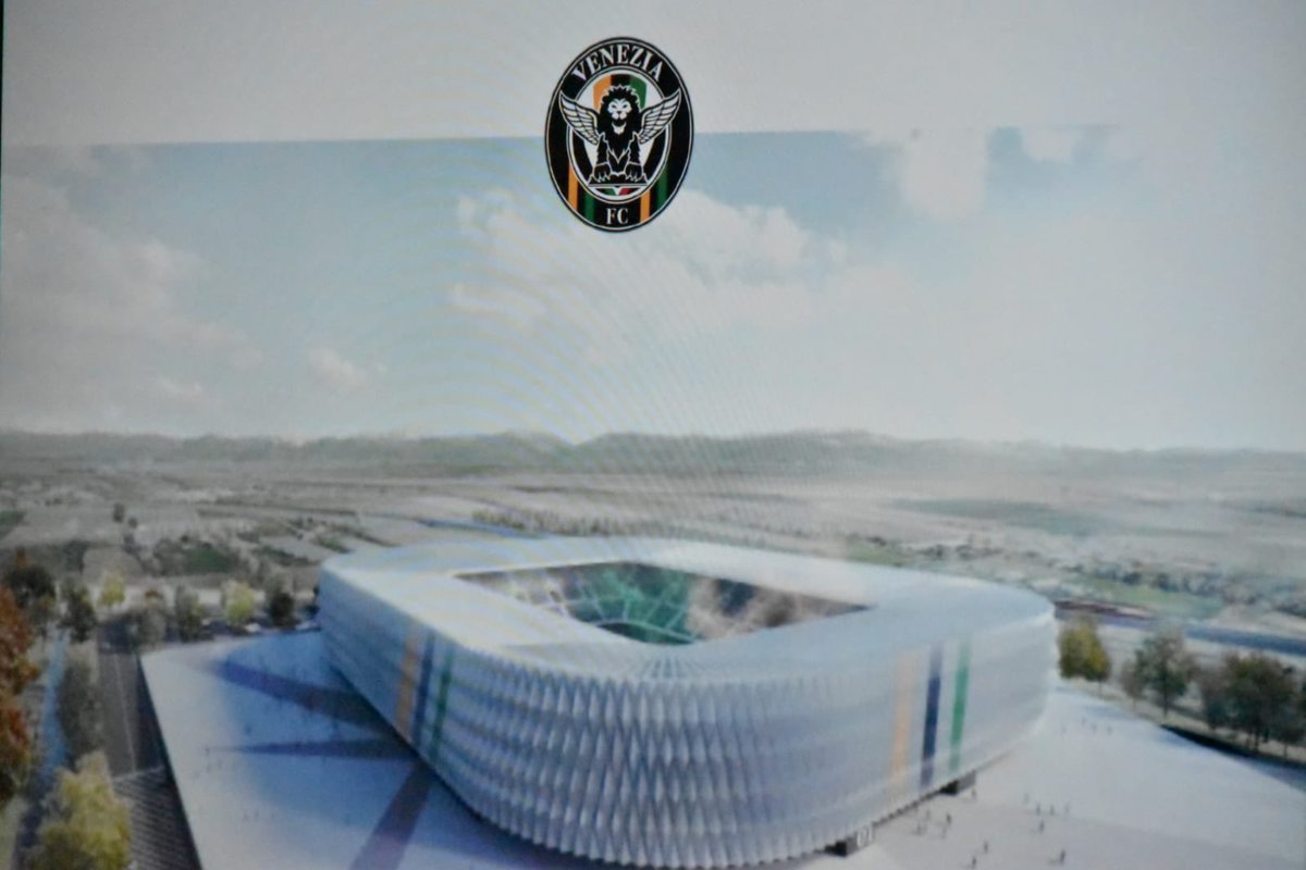comunevenezia's tweet photo. #VFCStadium | la realizzazione del nuovo stadio del @VeneziaFC_IT darà vita a migliaia di posti di lavoro.

@JosephTacopina: “numerosi investitori e fondi immobiliari hanno dichiarato interesse per il progetto” https://t.co/BF3pypiAfw