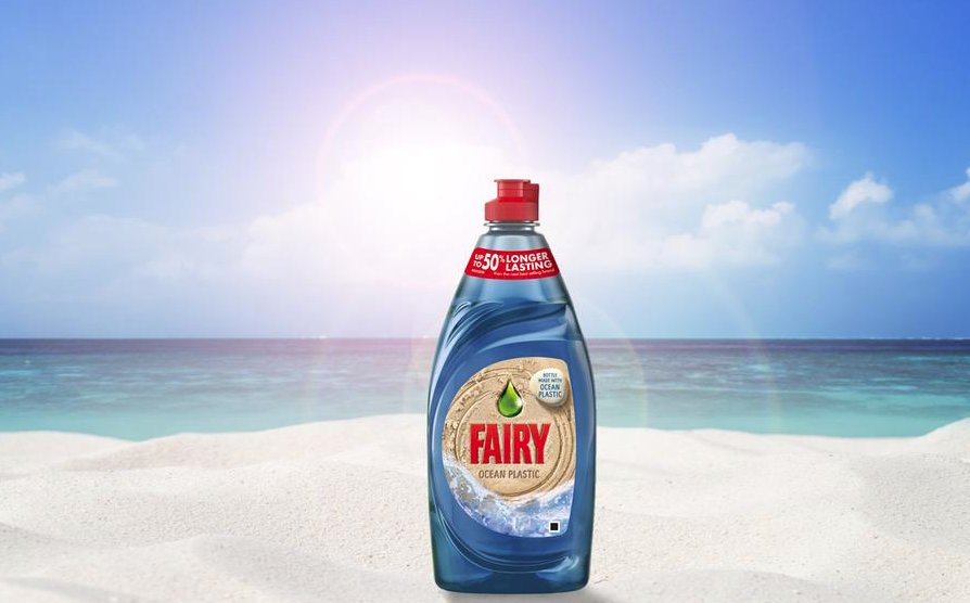 SovereignJobs's tweet photo. The first-ever Fairy Ocean Plastic Bottle has been created! 

#plastic #fairy #Recycle #savetheplanet 

https://t.co/66dXMwG1fN https://t.co/Whaxu6ZQlA
