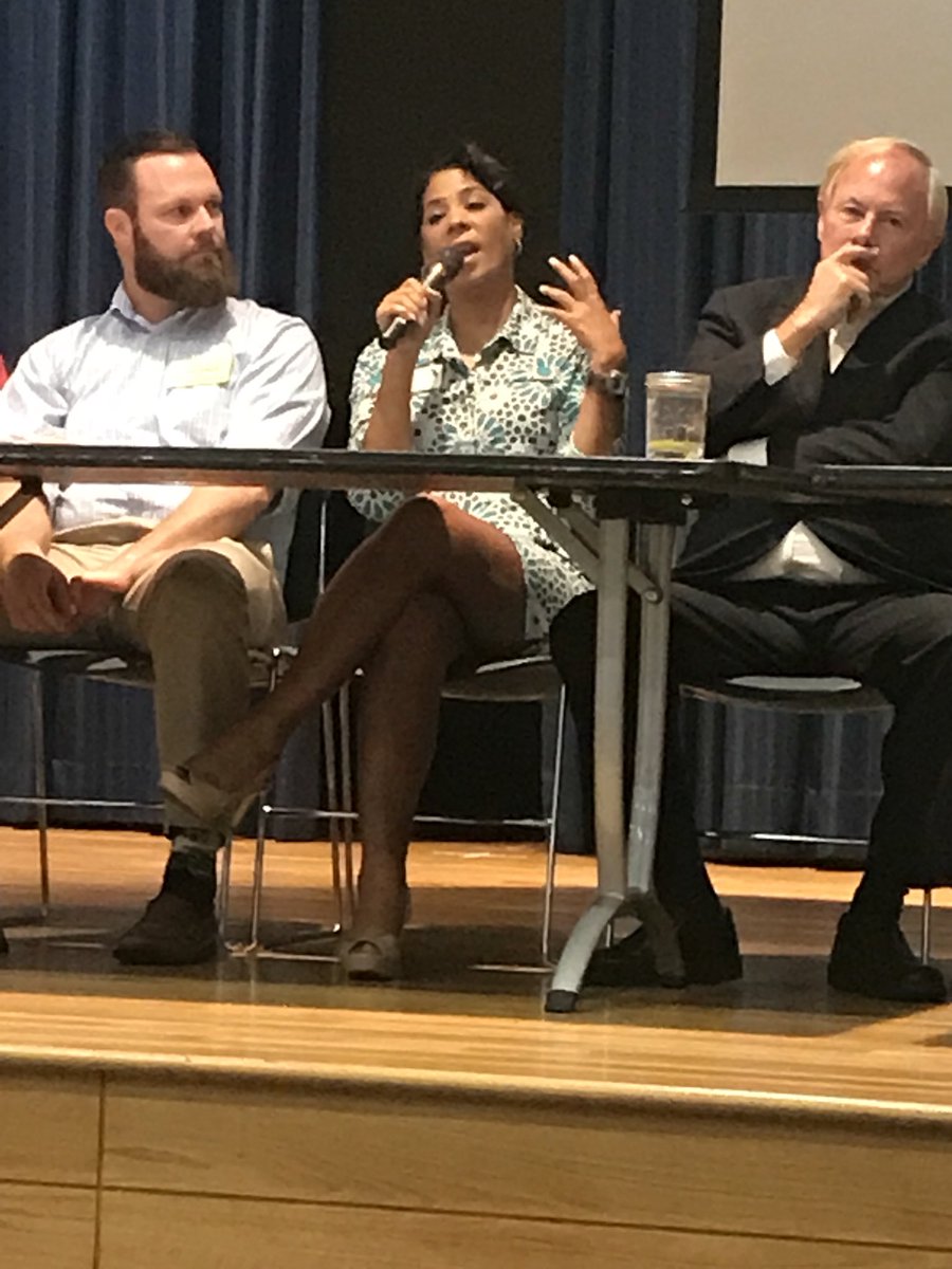 PamKeithFL's tweet image. RIDICULOUSLY SUPERB Town Hall last night on solutions to our water issues!! Thanks to Paul Laura, Maggie Hurchalla and Marty Baum for providing SO MUCH critical information. We CAN do better &amp;amp; it starts with the VOTE! #algaebloom #FL18 #DemForce #ItsUp2Us