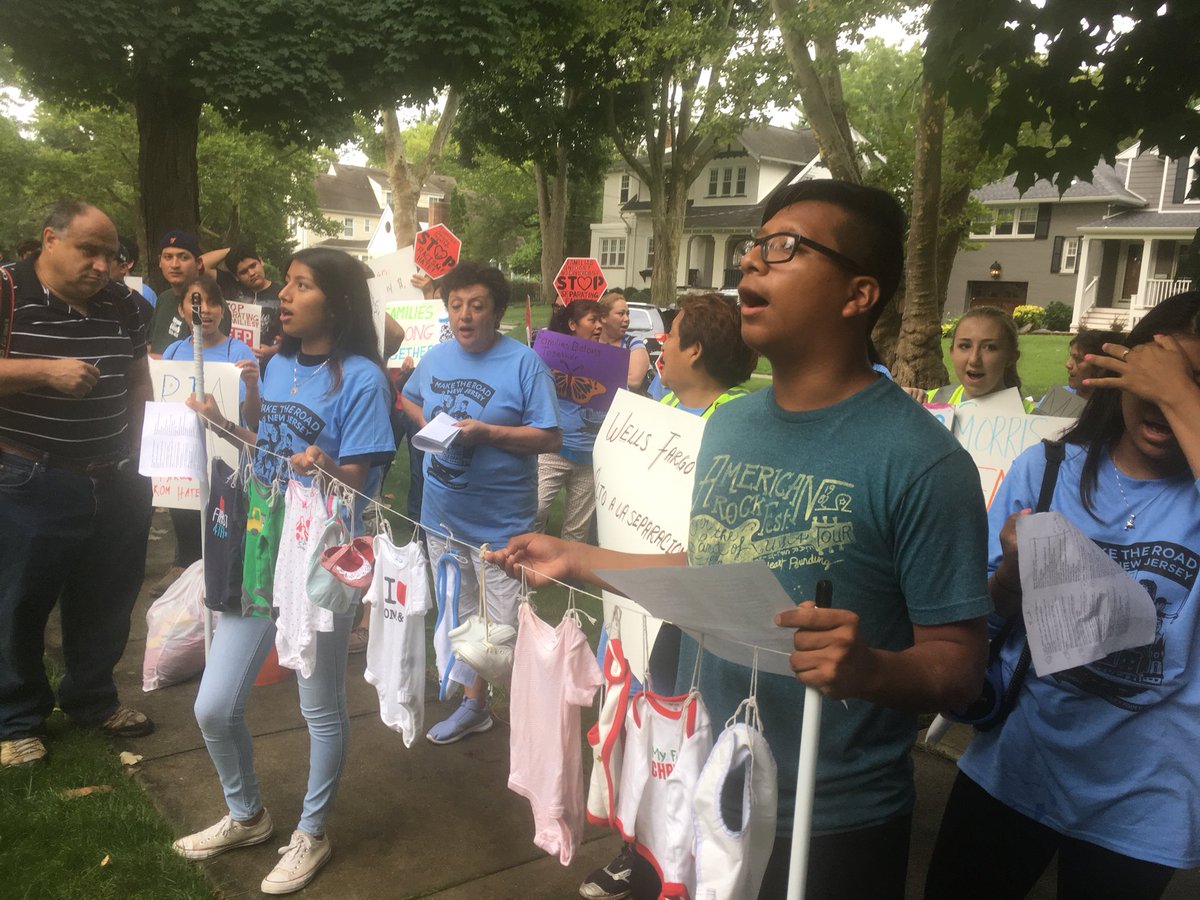 View image on Twitter