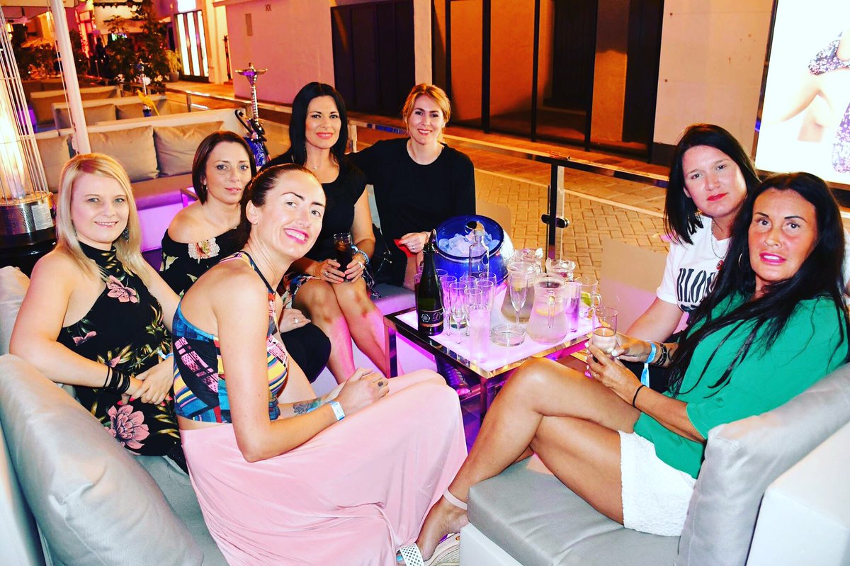 Bijou tonight anyone?!! We have the best cocktails, shisha and terrace vibes on the port 🙌🏼 Join us tonight for another great night in Puerto Banus🍻🍹💨 #cocktails #cocktailbar #shisha #terrace #marbella #puertobanus #2ndline #ciroc