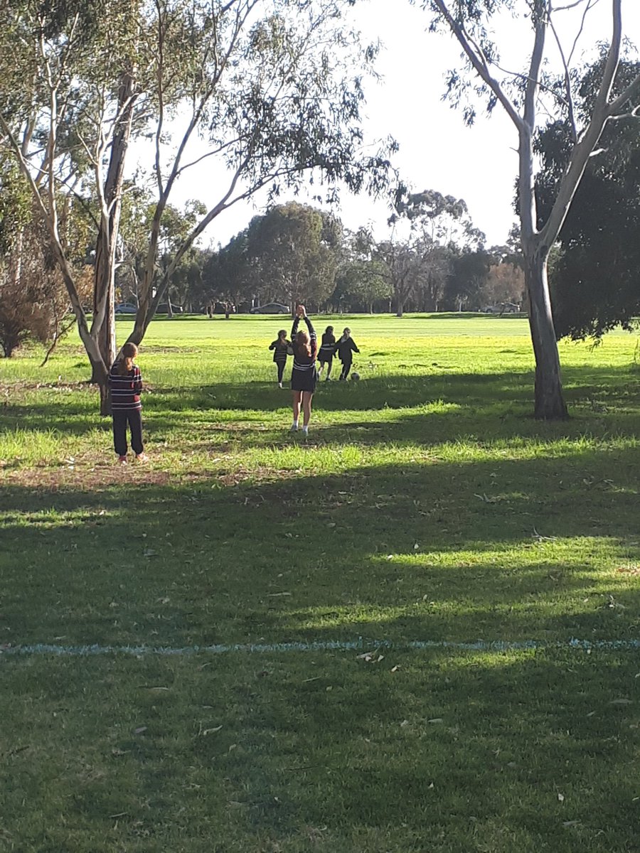 RossiterJo's tweet photo. @AnnesleySA #primaryyears students creatng a scaled version of our solar system in the wide expanses of our beautiful Adelaide parklands that are on our doorstep #ibpyp #STEM #NaturePlaySA https://t.co/6k8auBcoGq