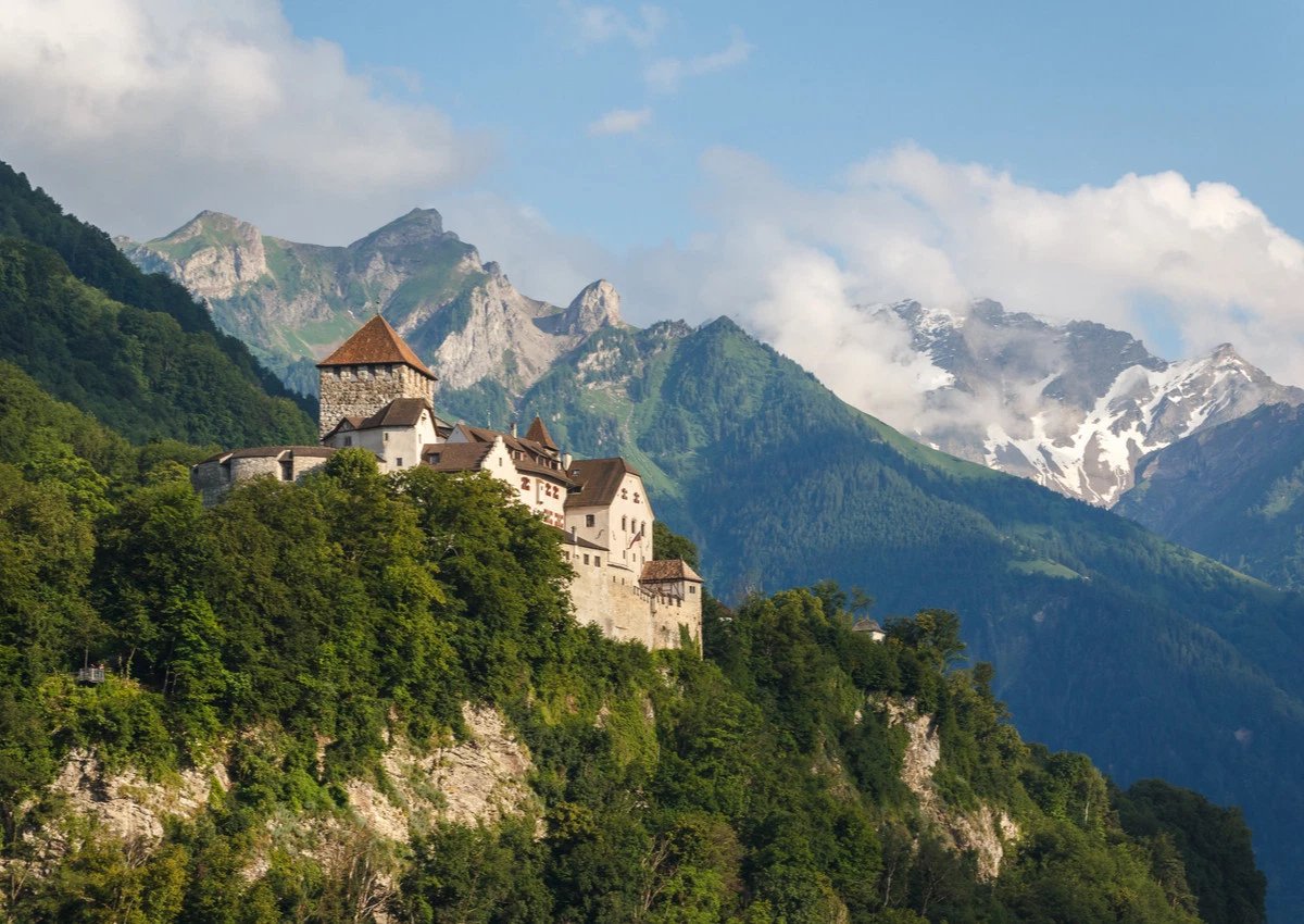 777grp's tweet photo. How tiny Liechtenstein aims to become a big player in blockchain - via @VentureBeat #Fintech #Blockchain #cryptocurrency https://t.co/ZwkOXq8kj0 https://t.co/OGILzCcZDu