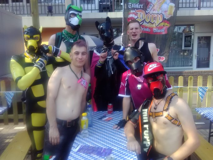 1 pic. #rozemaandag was super leuk met iedereen! nu bij komen en klaar maken voor #gaypride2018 ?? https://t