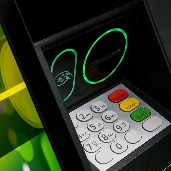 Banking.com tweet media