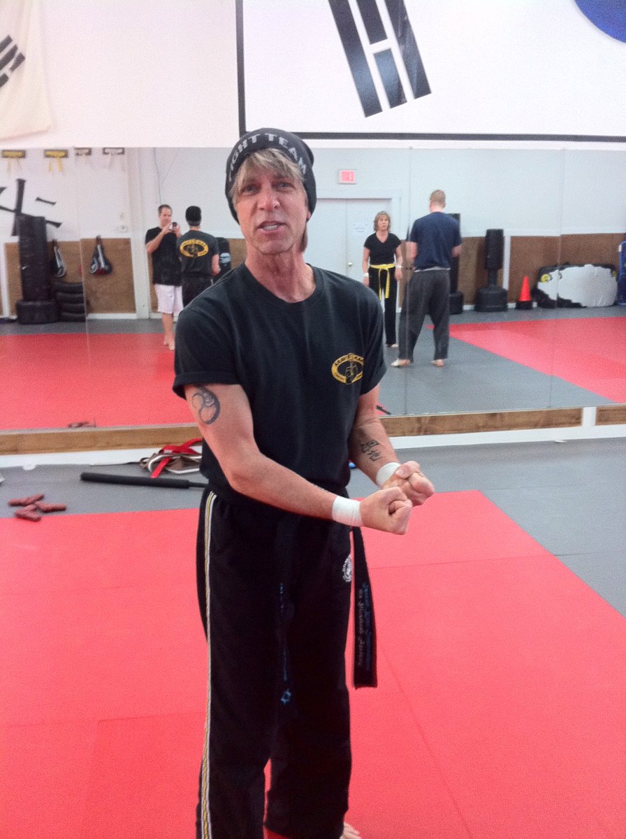 MichaelFath's tweet image. Dangerous world today, train privately, 
Israeli Krav Maga, world's #1rated defense system, w one of the highest ranked/Israeli certified American 3rd degree black belts in USA (testing for 4th this August 23) also, JuJutsu and Kali (Filipino) infusion...
bluechipacademy.com