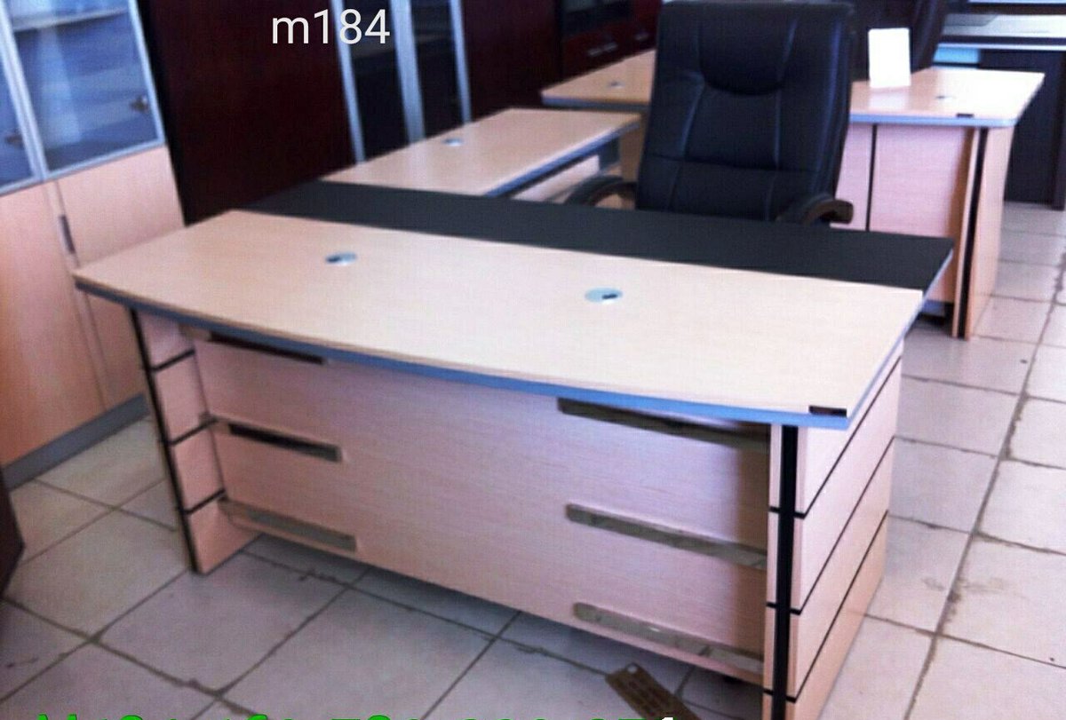 ModernStyles1's tweet photo. اثاث مكتبي  _مكاتب_ #كلاسيك #مودرن
#موظفين #مديرين    جميع #المقاسات 
  عالية الجودة #بأسعار تناسب الجميع
للإستفسار 0539003825 - 011252866600 https://t.co/rxb9QQ8OPk