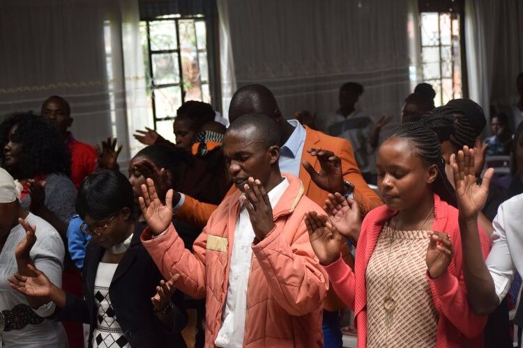 KingdomRealiti's tweet photo. The night of GRACE is finally here with us. We welcome you to our Kesha this Friday, 29th July 2018 from 6PM till dawn. 
Venue: Ngando, Ngong Road,
Theme: Don't Fight Praise (2 Chronicles 20:17). 
Miss not. #KRMKesha  #PrinciplePurposePower #KingdomRealitiesWorld https://t.co/b1oQKBLpM4