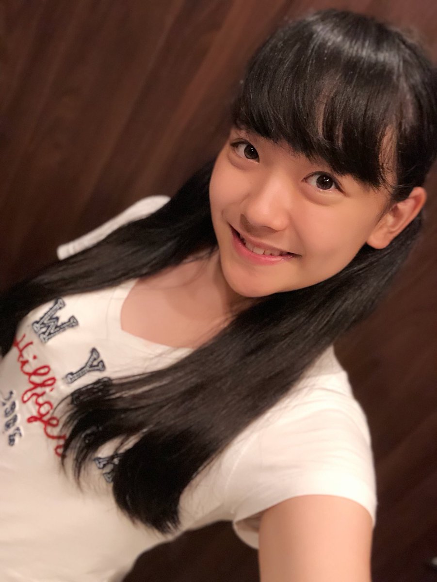 小林 萌夏 汗たくさんかいた 髪の毛ボサボサ ポートレート使ってみた ずっと使いたかったやつ 画質よくない 明日も早いので頑張ります おやすみ