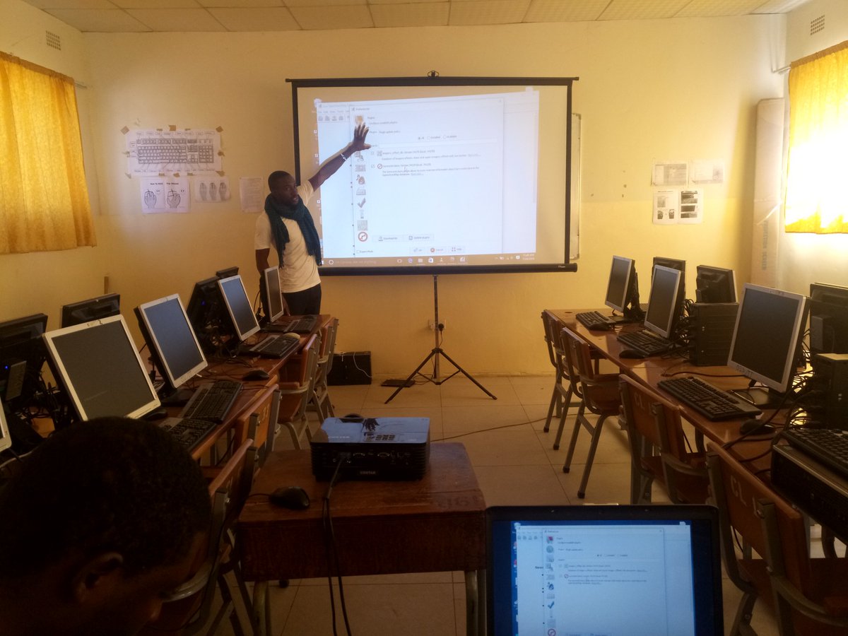 JomokelaK's tweet image. @OSMZambia @TrudyHopeB @osmafrica @youthmappers 
#learnosm