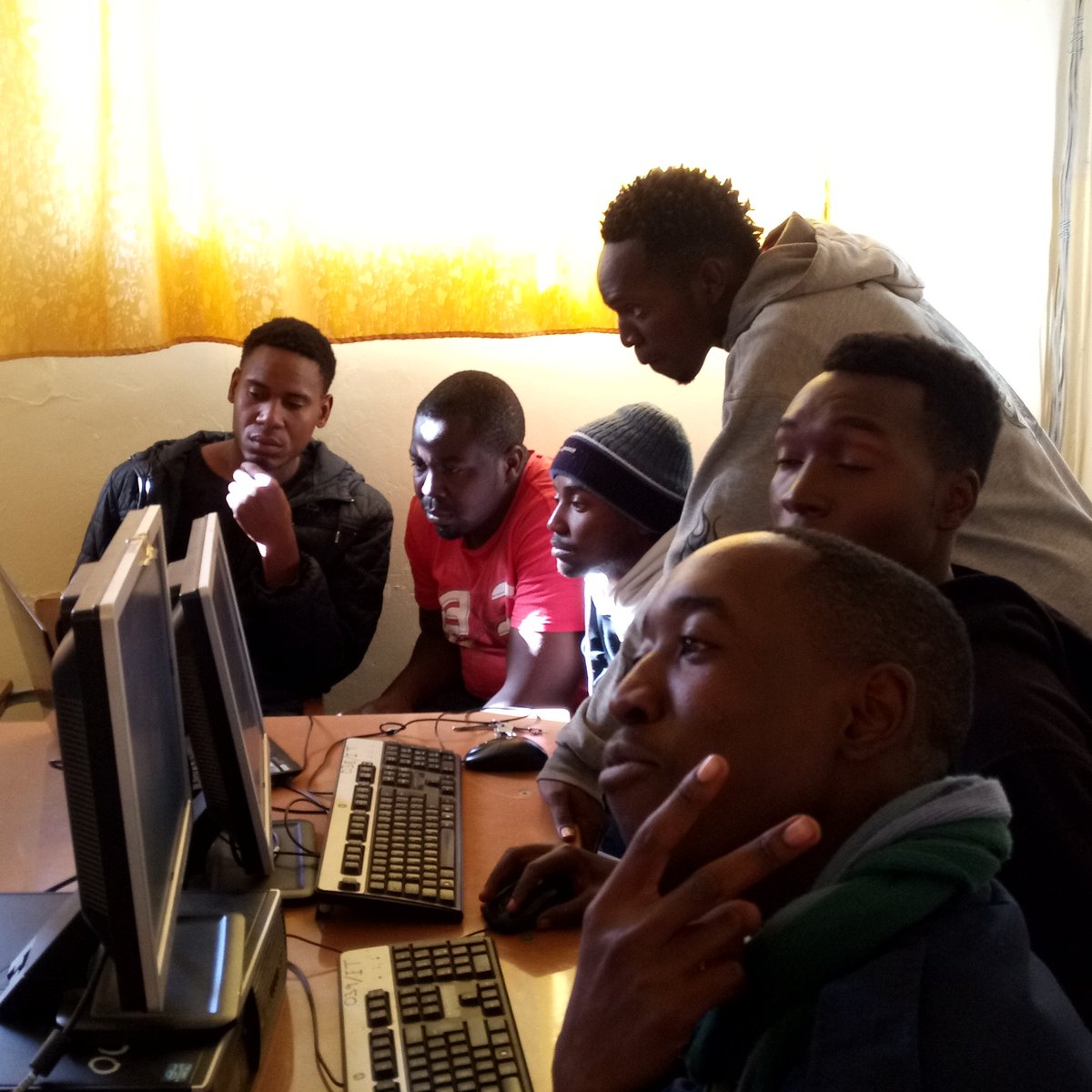 JomokelaK's tweet image. @OSMZambia @TrudyHopeB @osmafrica @youthmappers 
#learnosm