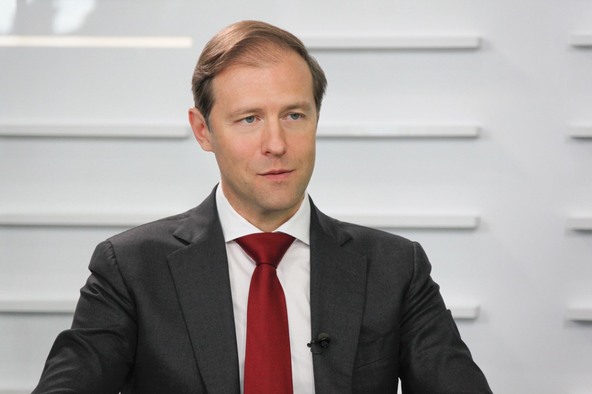 Минпромторг глава мантуров. Глава минпромторга мантуров. Мантуров. В. Д в мантуров.