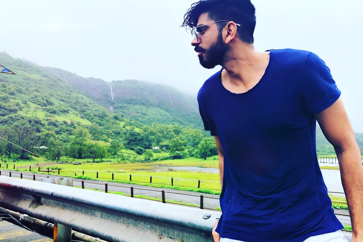 ywadali's tweet image. Having great time. #AambyValley