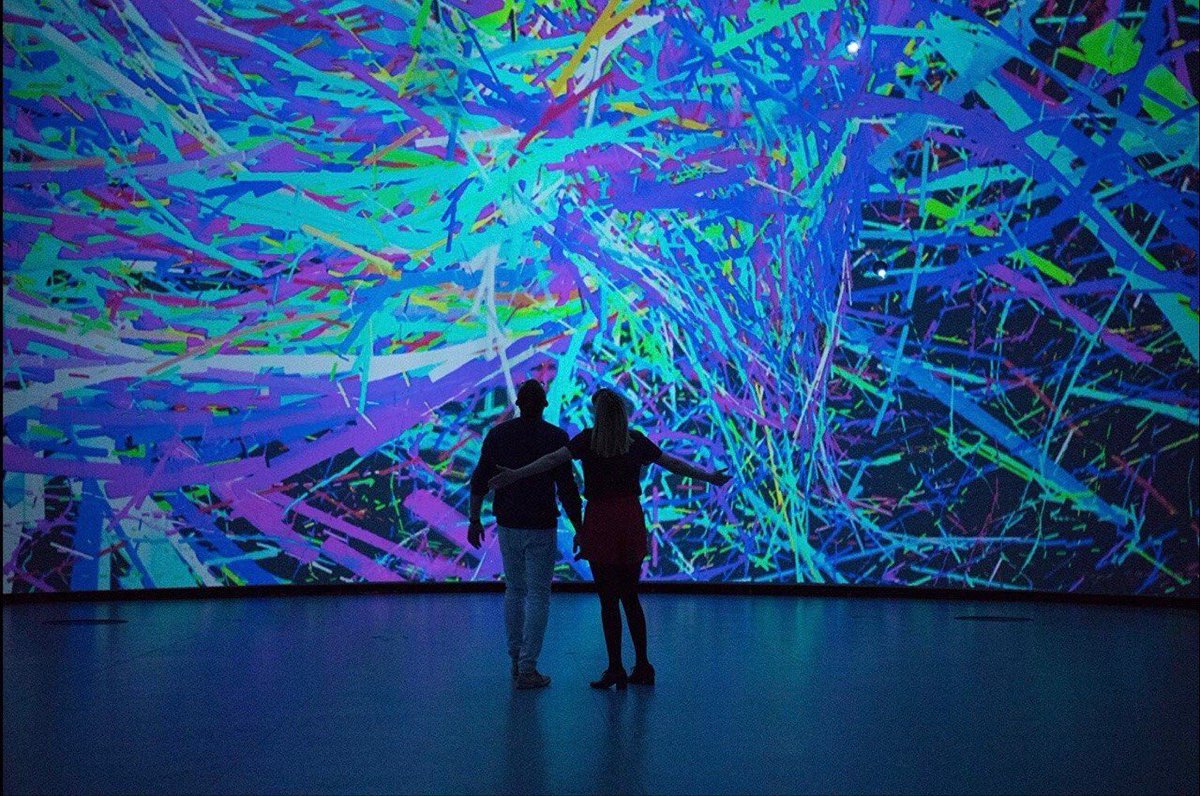 Mai ホンモノの気持ち 原題 Zoe Netflixで配信されたaiと人間の恋を描く切ないsfロマンス レア セドゥとユアン マクレガーが主演でこんな可愛いレアは初めて見た Cigarettes After Sexが流れたり音楽もロマンチック ラシダ ジョーンズとマシュー