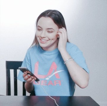 BeautyMerrel's tweet image. im back😂!