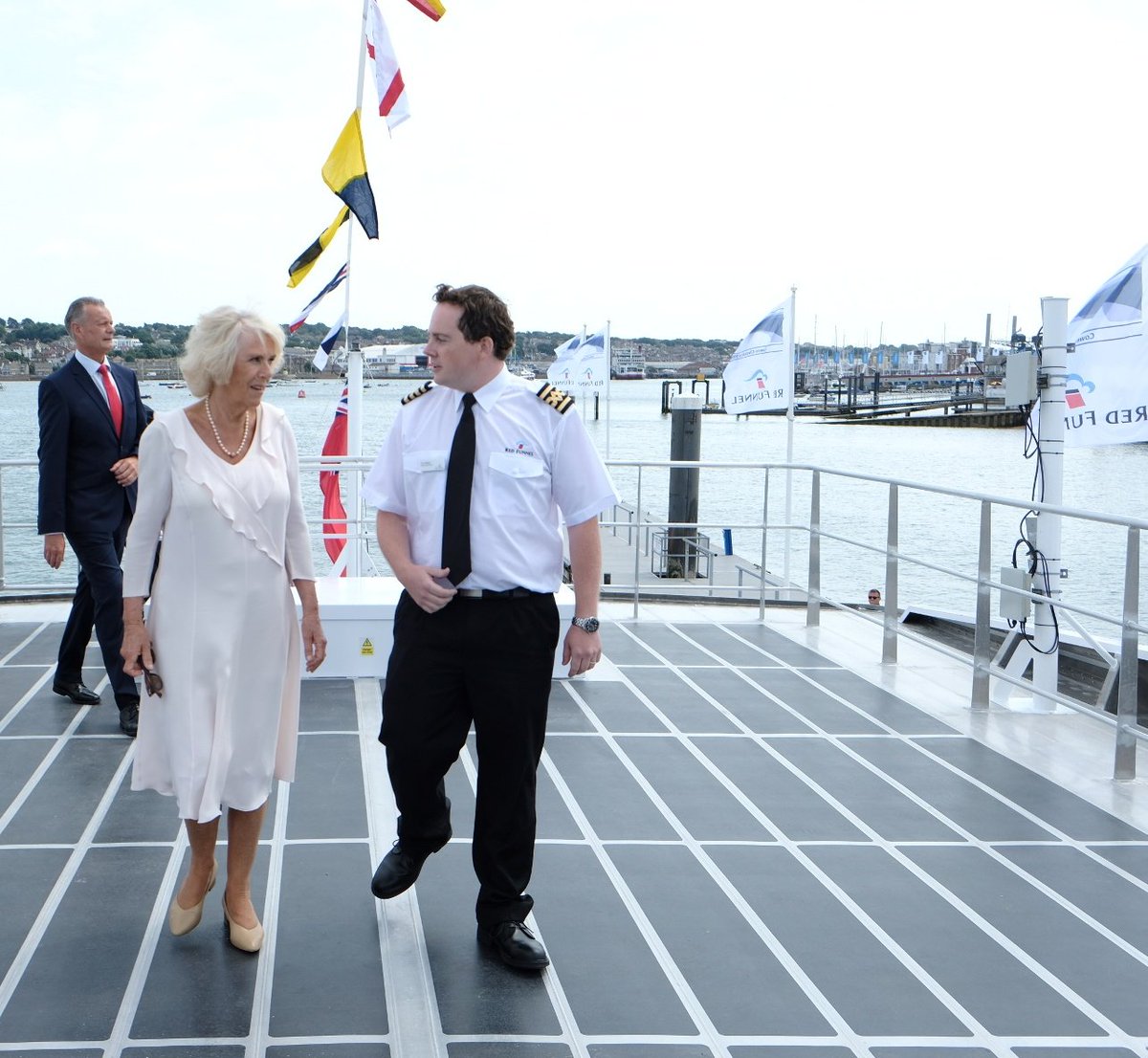 Clarence House tweet media