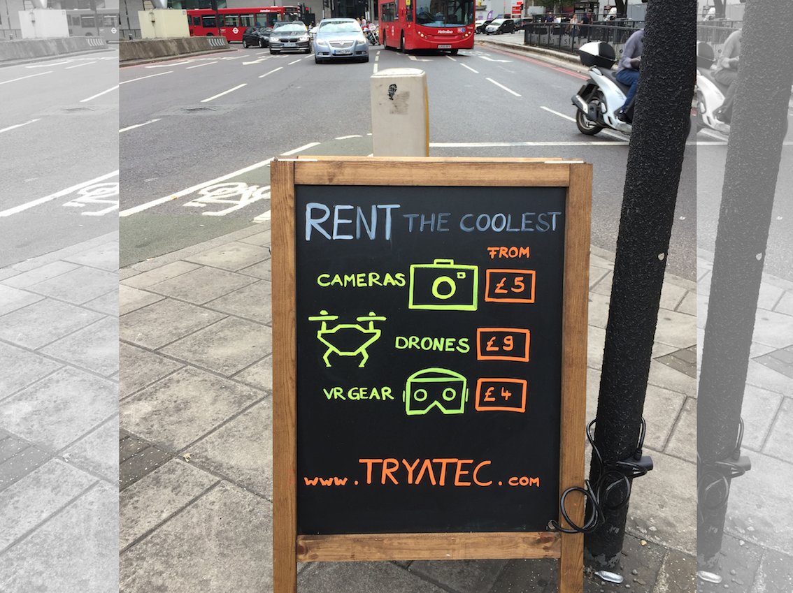 _sarahlu_'s tweet photo. Spotted at Old Street roundabout.
£9/day drone rental. 
This is actually tempting. 
Also, good choice of ad medium &amp; placement.
Fun coming across your sign @Tryatec 
#technology #gadgets #thecoolest #shoreditch https://t.co/H8yloMasrO