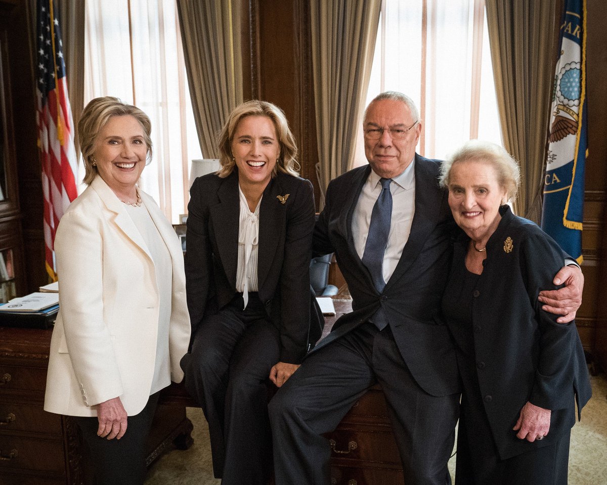 LoriMcCreary's tweet photo. Thank you Secretaries Albright and Clinton and General Powell for an  unforgettable day! Can't wait for the Season Premiere on Oct. 7th!  @HillaryClinton @madeleine @MadamSecretary @TeaLeoni https://t.co/LzOCCp3kpf